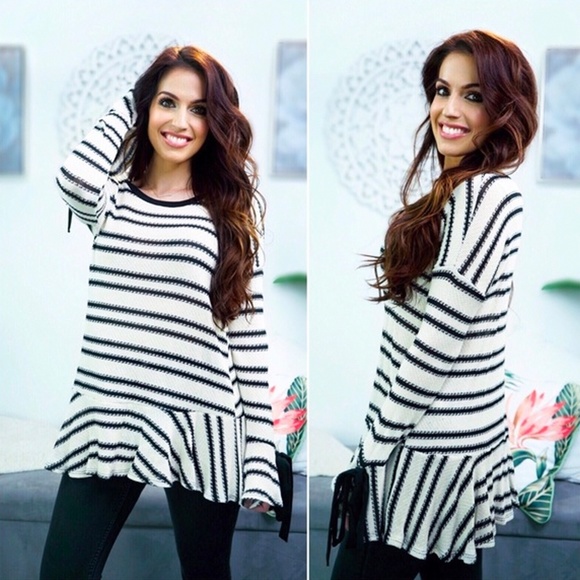 Striped Knit Top Cream & Black - Picture 4 of 10